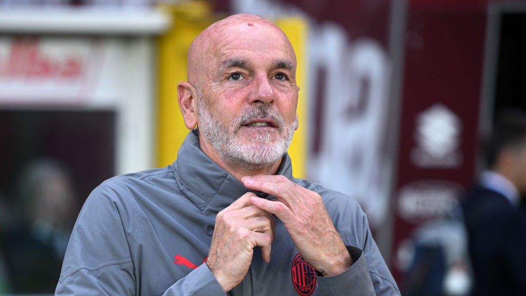 Távozik a Milan edzője; Littler üzent – délelőtti hírösszefoglaló