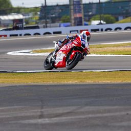 Nem mindennapi igazolás a kerékpáros sztárcsapatnál, korábbi MotoGP-világbajnok érkezik