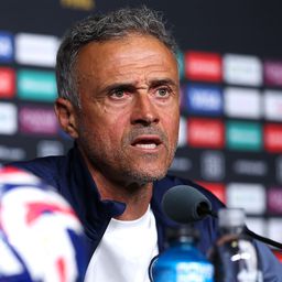 Luis Enrique a pályák állapotát kifogásolta: A labda úgy pattog rajta, mint egy nyúl