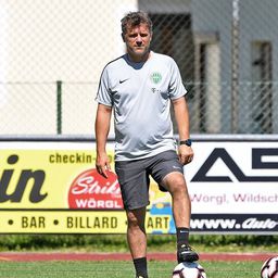 Töretlen a bizalom a Fradi-edzővel szemben – Sportál-információ