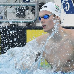 Kós Hubert óriási országos csúccsal elődöntős 100 háton a vb-n