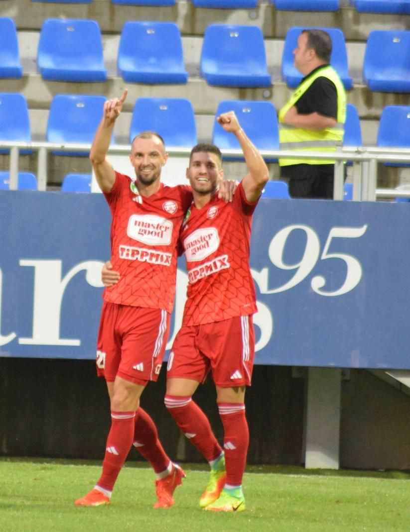 Jasmin Mesanovic (balra) két gólt szerzett az első fordulóban Zalaegerszegen, de az idényben egyelőre ezt az egy győzelmet tudja felmutatni a Kisvárda.
