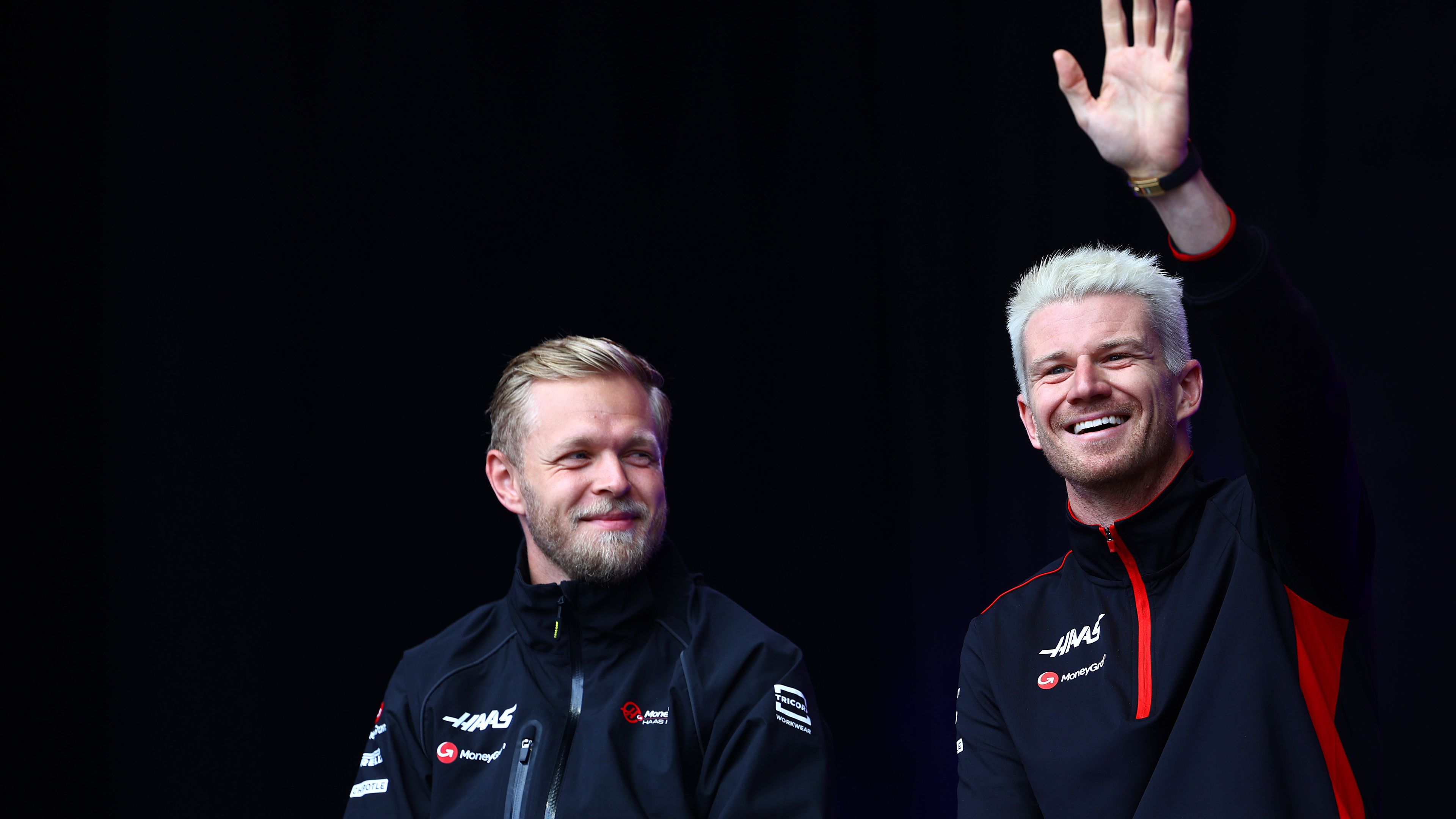 Kevin Magnussen és Nico Hülkenberg is marad a Haasnál