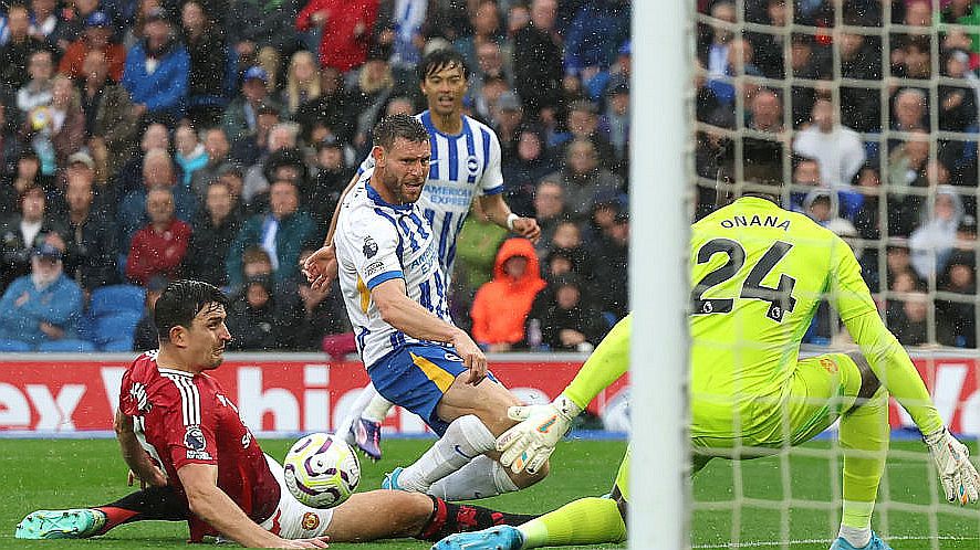 A ráadásban jött a csattanó, a Brighton legyőzte az érvénytelen gólokat szerző Manchester Unitedet