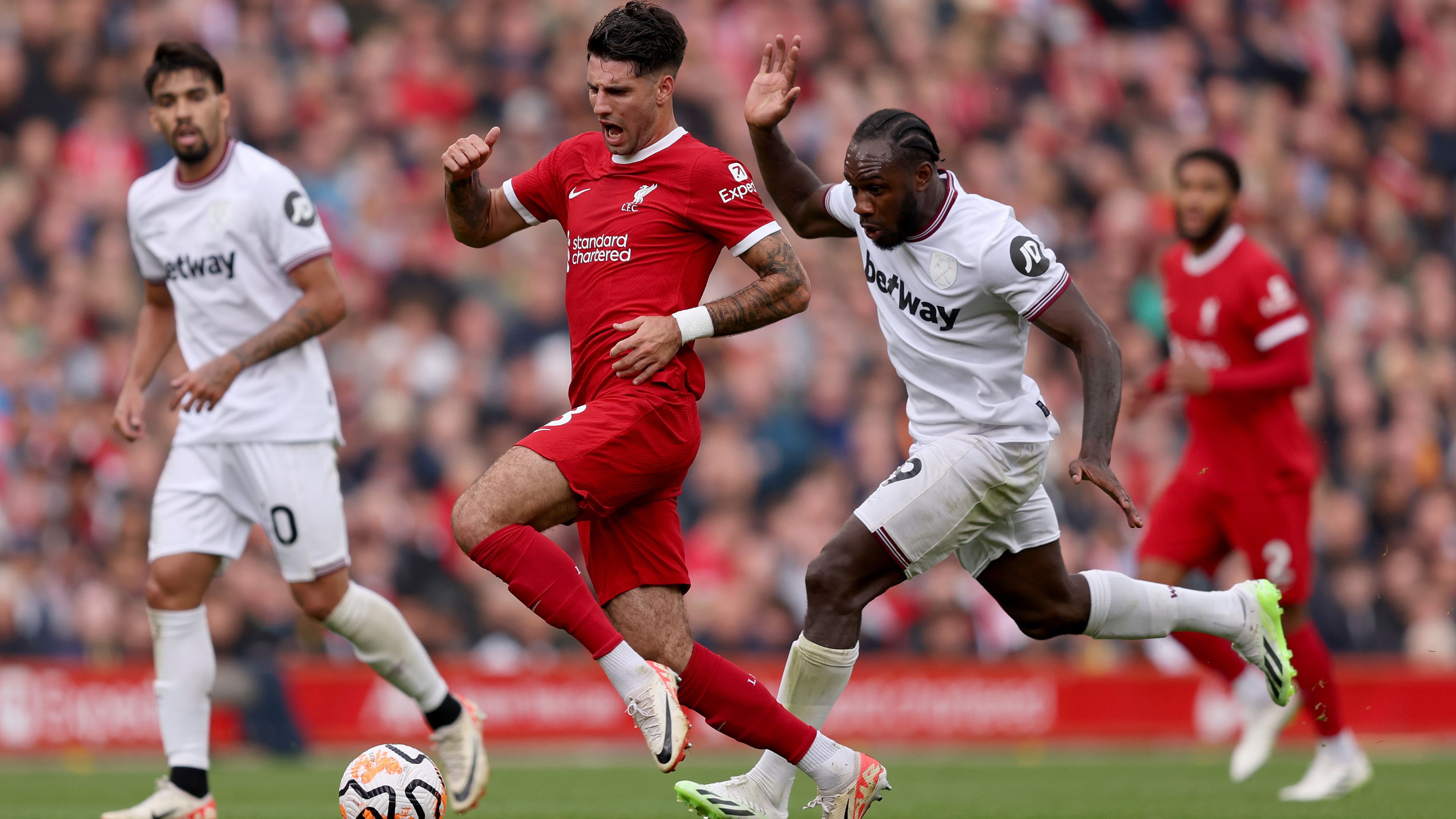 Szoboszlai Dominik ismét a kezdőcsapatban kapott helyet, a Liverpool 3–1-re nyert a West Ham ellen