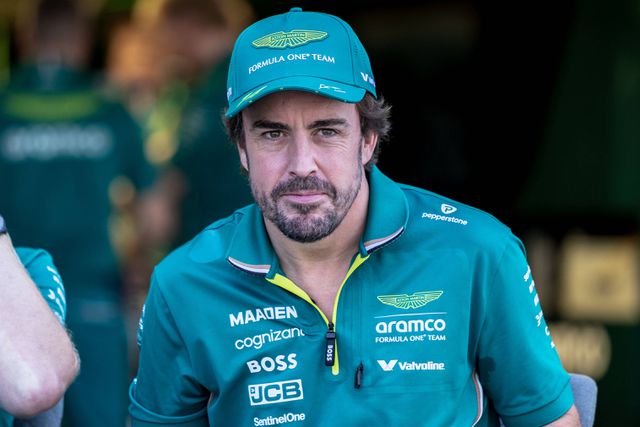 Késedelmes jelentések az Aston Martin háza táján