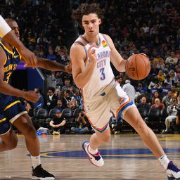 Súlyos vád: 15 éves lánnyal volt szexuális kapcsolata az NBA-játékosnak – videóval