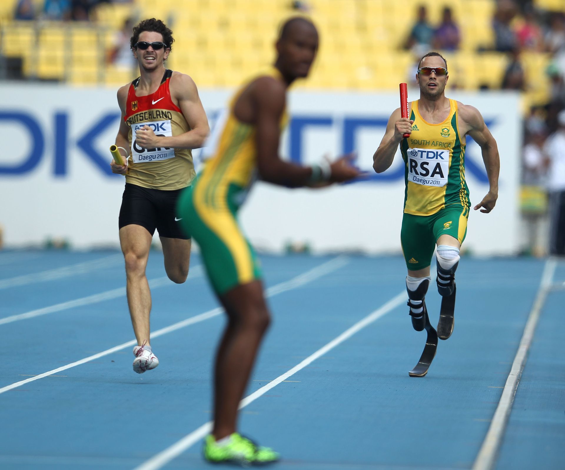 A 2011-es vb 4x400-as váltójában. Ígéretes sportolói pályafutás tört ketté... (Fotó: Getty Images)