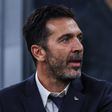 Buffon dicsérte a francia kapus teljesítményét