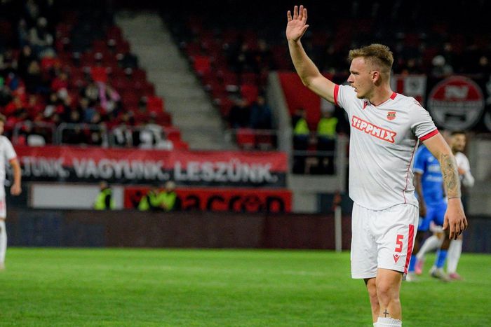 Csontos Dominik nyilatkozott a meccs előtt (Forrás: honvedfc.hu)