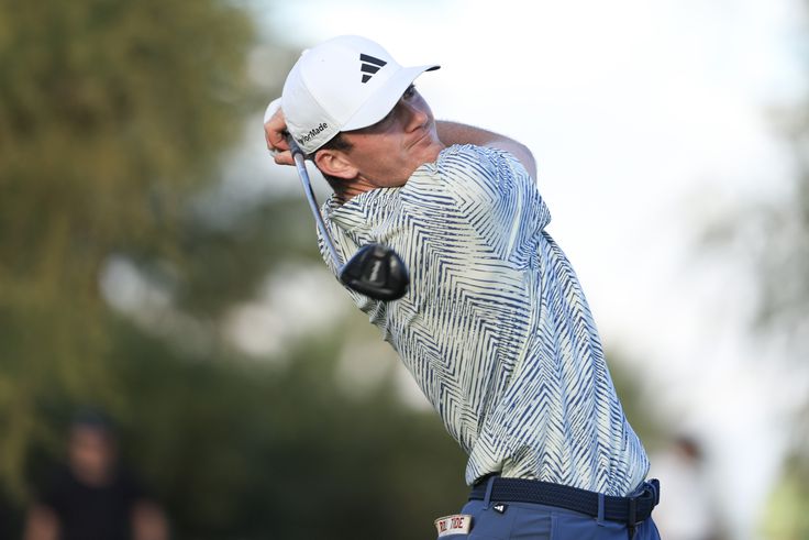 Amatőrként nyert 8 millió dollár összdíjazású versenyt, most profinak állt a golfozó