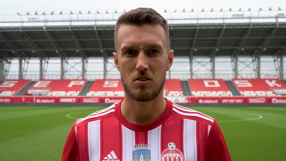Tamás Márk legutóbb még a Slask Wroclaw játékosaként kapott piros lapot (Fotó: Facebook/Sepsi OSK)