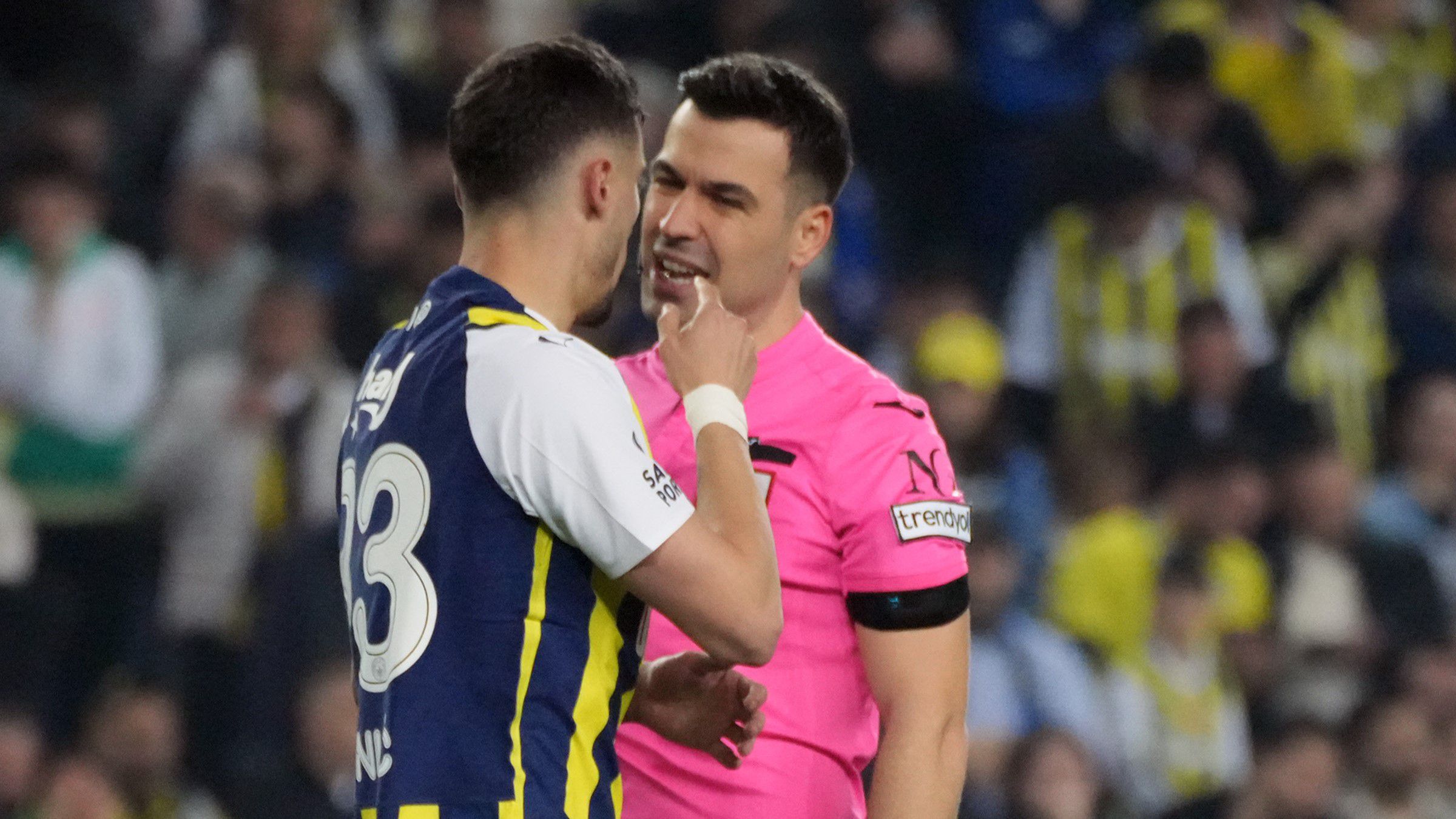 Bírói segítséggel nyert a Fenerbahce – a Galatasaray manipulációt kiált