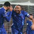 Tüntetés volt a Chelsea stadionjánál, majd a csapat kiütéssel nyert