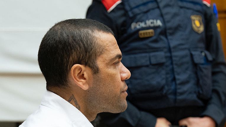 Összegyűjtötte az óvadékot, szabadlábra kerül a nemi erőszakkal vádolt Dani Alves