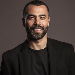 Ashley Cole-t választották be először 2024-ben