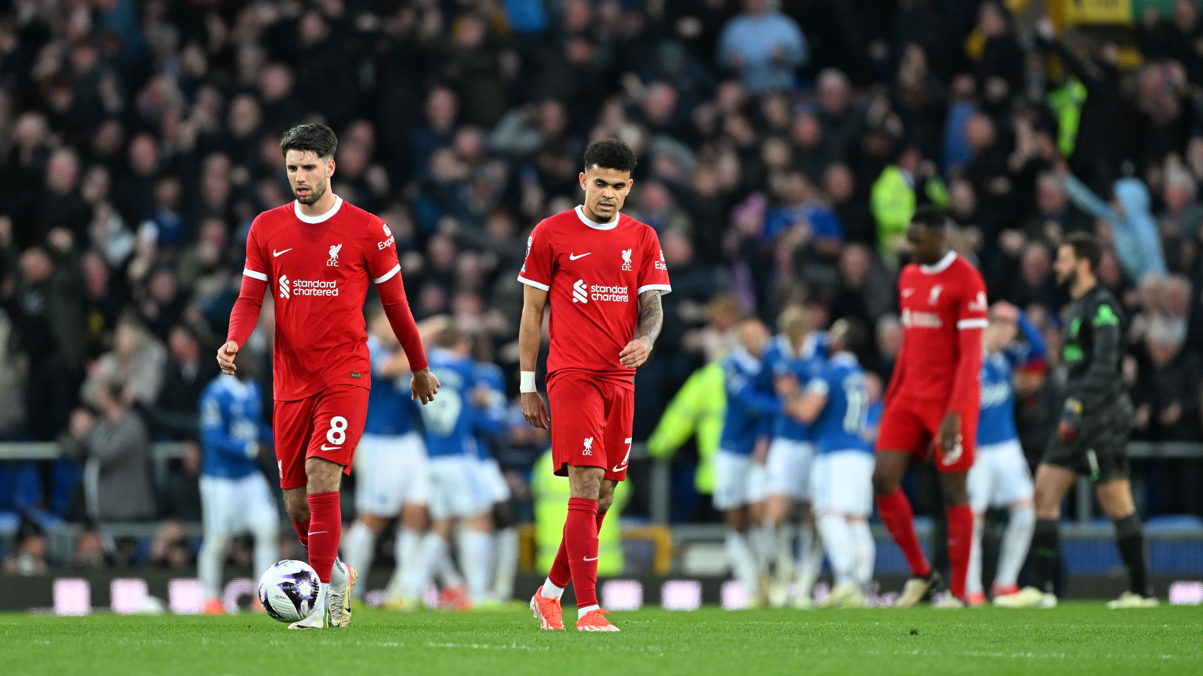 Szoboszlai Dominik és a Liverpool vesztesen hagyta el a pályán a Goodison Parkban. (Fotó: Getty Images)