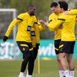 Több százezer eurót érhet a Kölnnek, ha a Dortmund lesz a bajnok – tehetnek is ezért