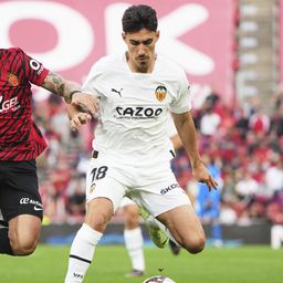 Egy játékos elutasította a rasszizmus-ellenes zászlót, a Valencia kikapott a Mallorcától