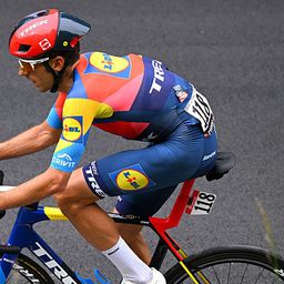 Veronáé a szakasz, Roglic egyre nagyobb bajban