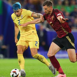 Angol és olasz csapat is szemet vetett a kék hajú román védőre