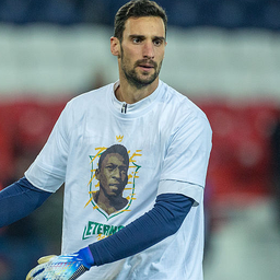 Folytathatja pályafutását a lóról leeső PSG-kapus? – a neurológus válaszolt