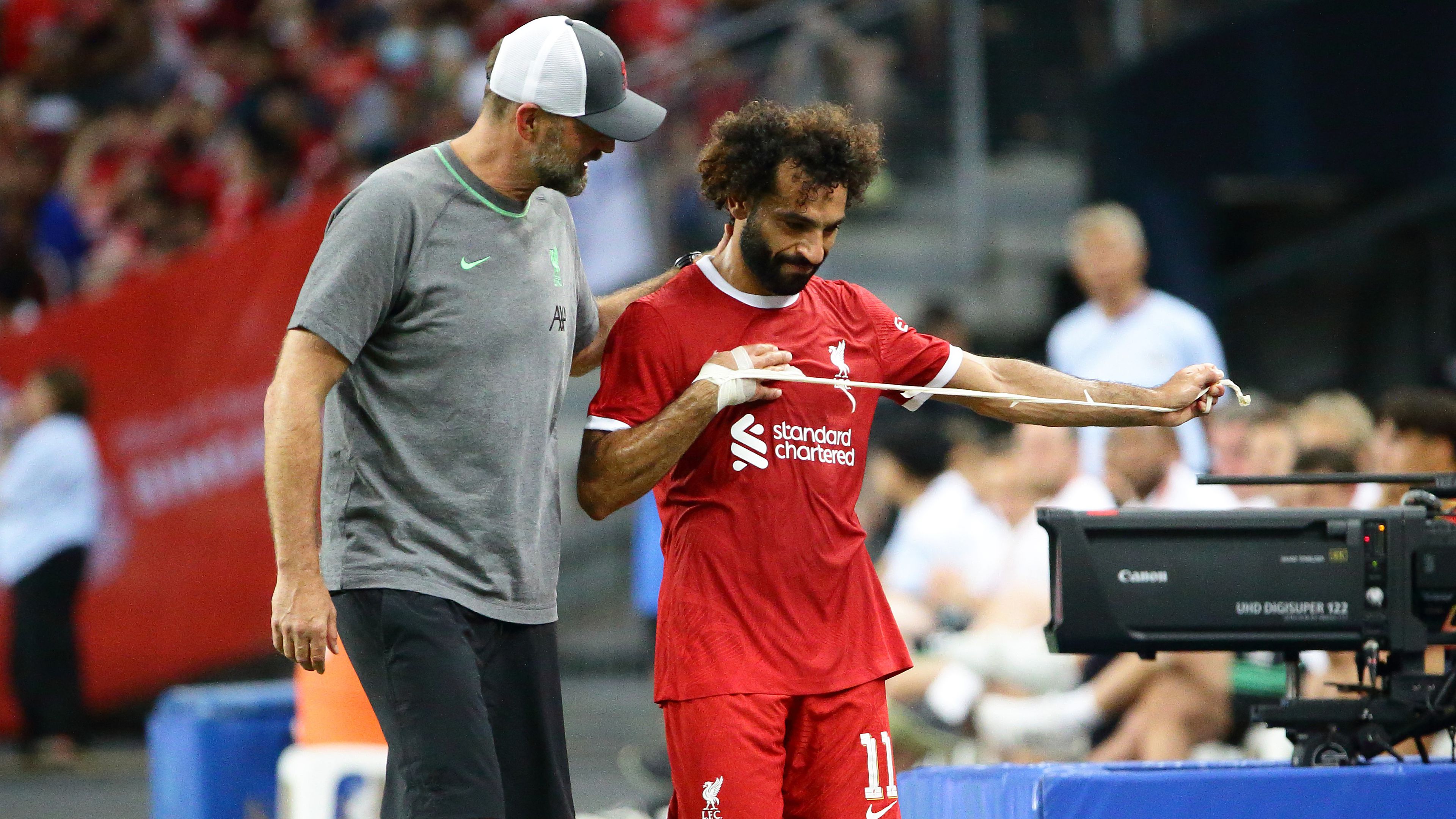 Jürgen Klopp bízik benne, hogy Mohamed Szalah a Liverpoolnál marad, és nem bánná, ha a FIFA lépne valamit a szaúdi klubokra vonatkozó átigazolási időszakkal kapcsolatban