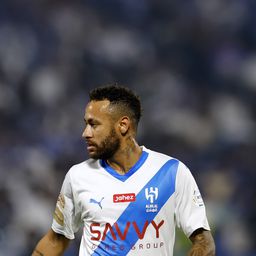 Neymar cáfolja, hogy rosszul érzi magát a szaúdiaknál, mégis visszatérhet korábbi csapatához