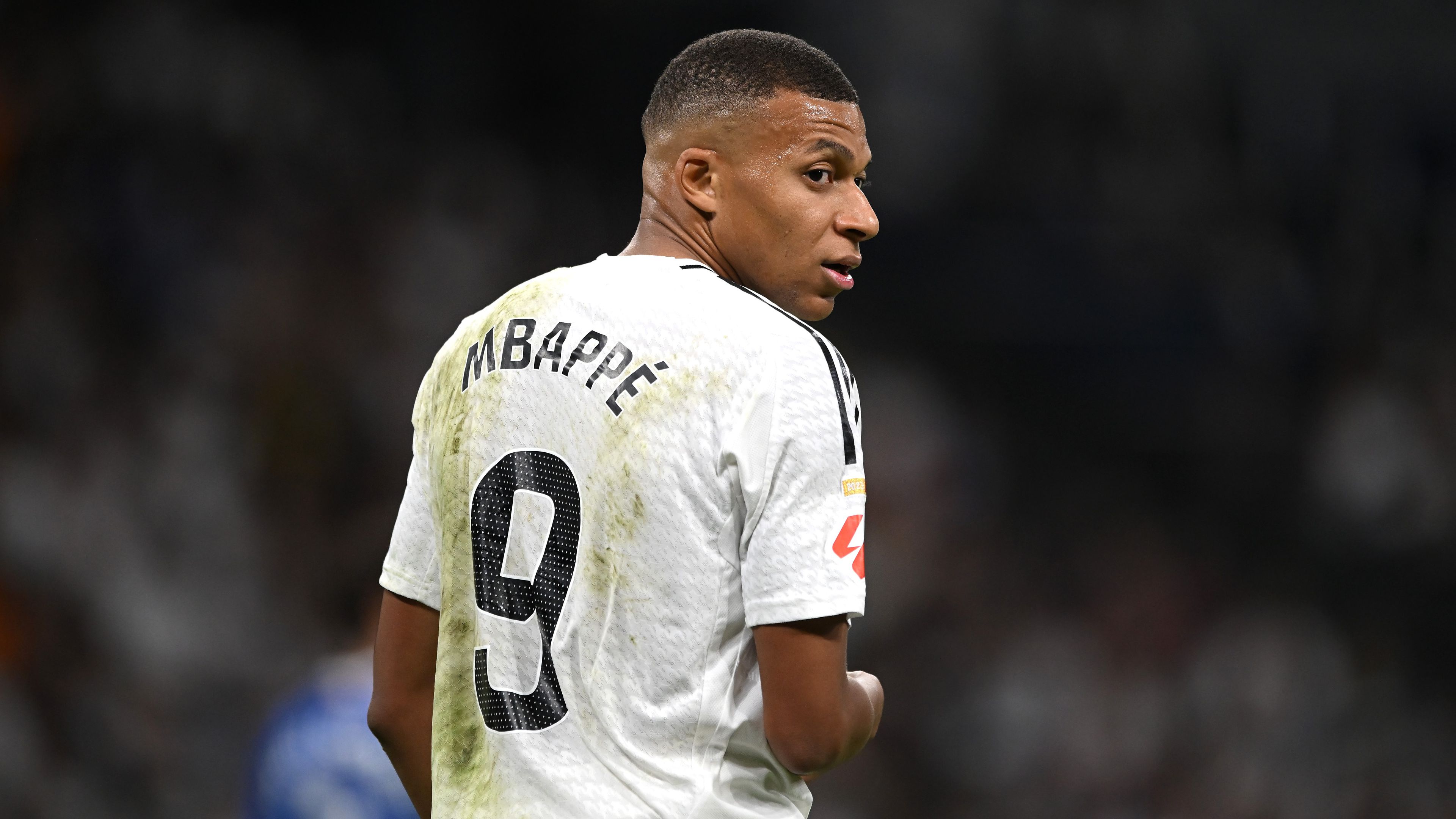 Vajon Kylian Mbappé meze miatt cserélték le a védőt?