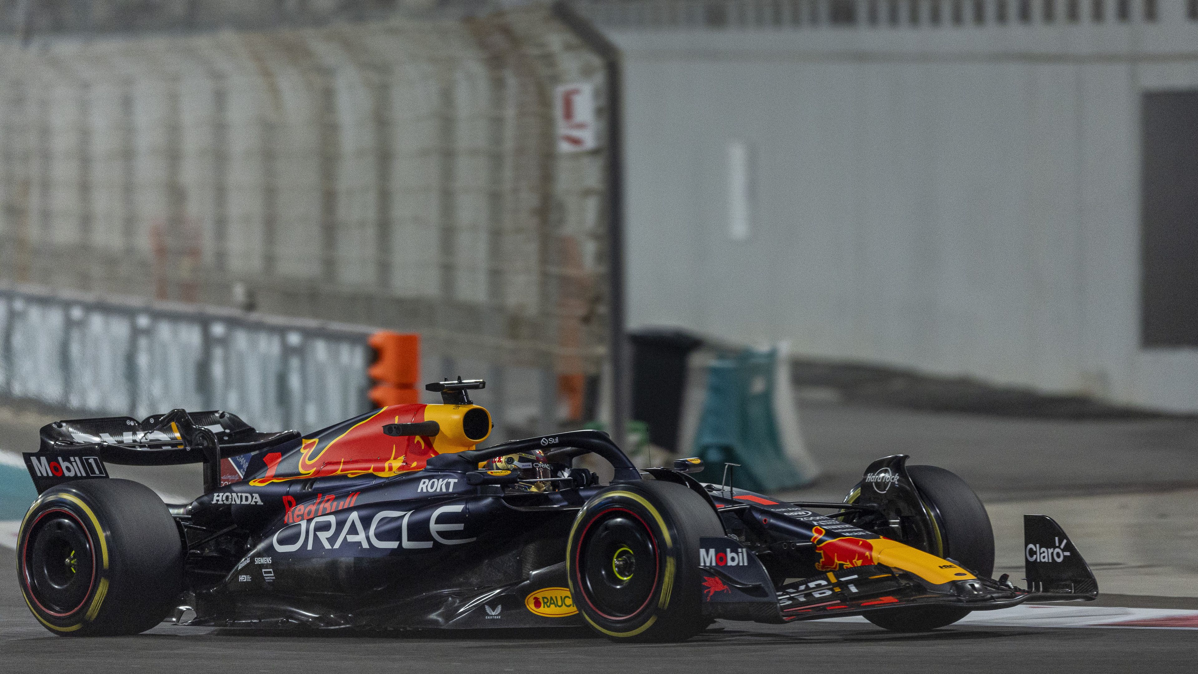 F1-hírek: Max Verstappen nyerte az időmérőt Abu-Dzabiban