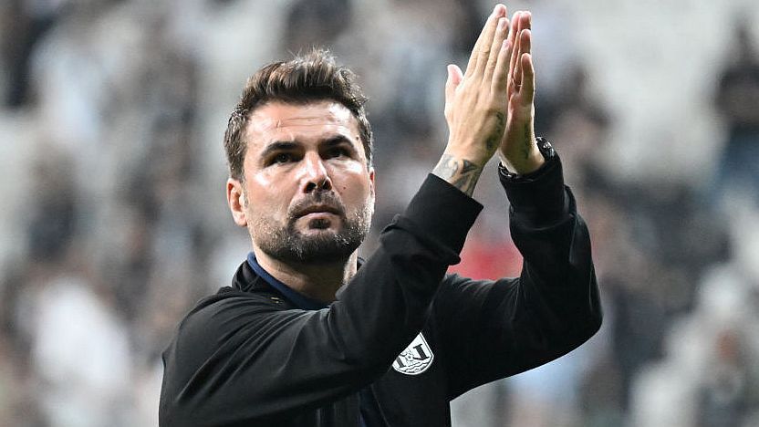 Adrian Mutu már nem a Neftchi edzője