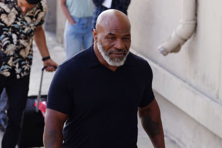 Mike Tysont egy harminc évvel ezelőtti szexuális zaklatás miatt perelte be egy nő