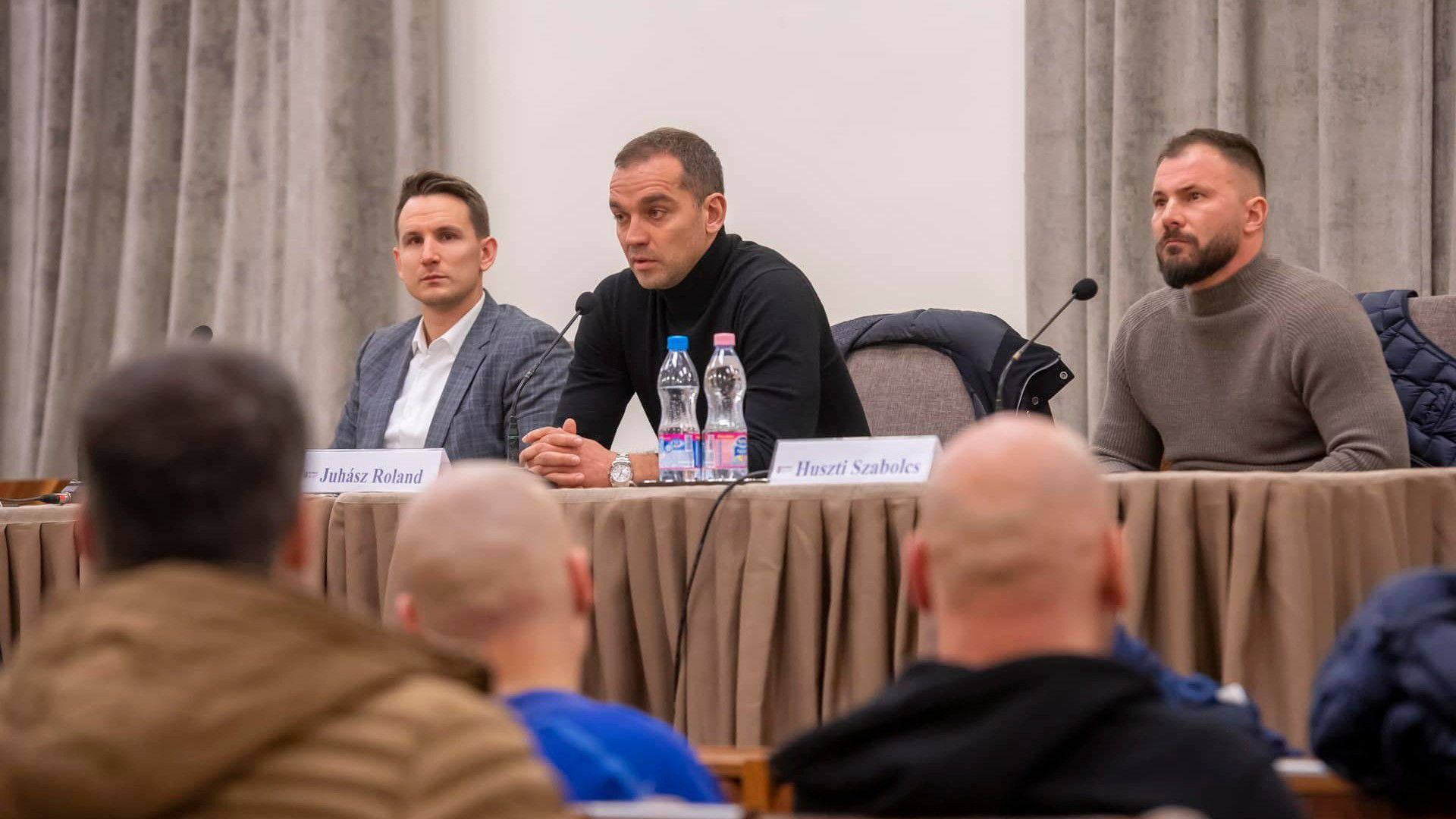 Az eseményen szóba került Budu Zivzivadze, Claudiu Bumba, Artem Sabanov és Jevhen Makarenko jövője is. (Fotó: molfehervarfc.hu)