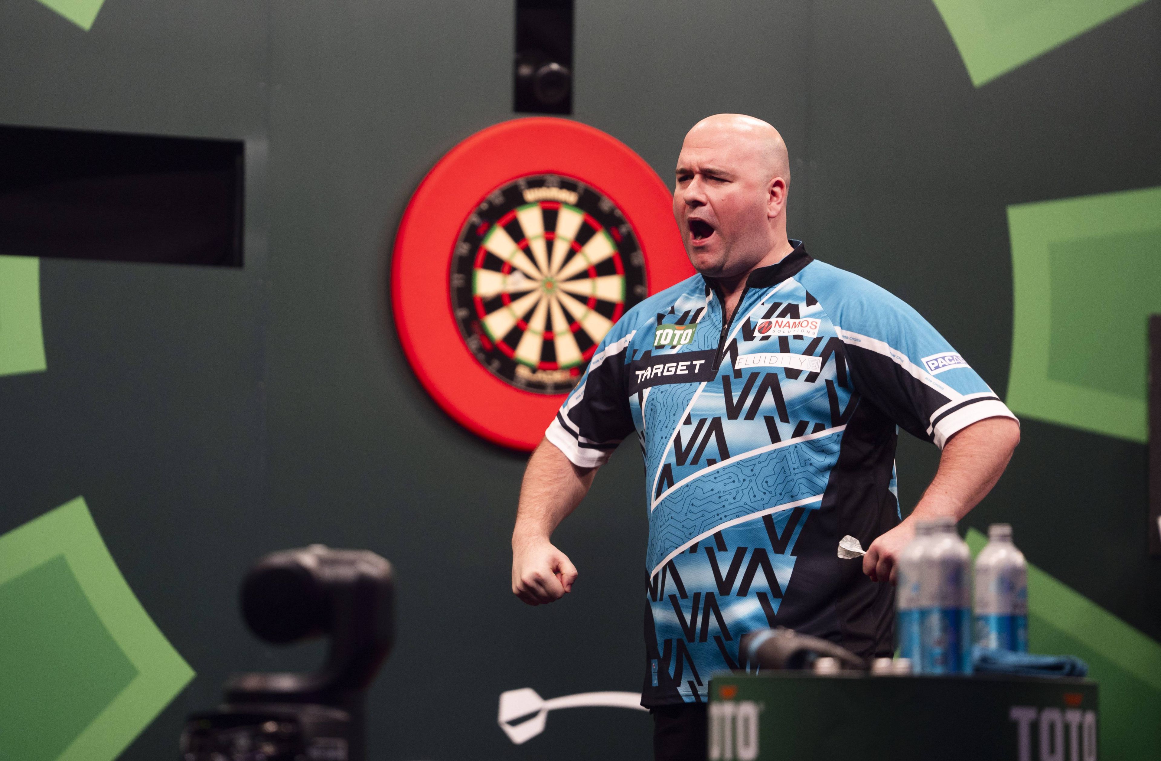 Videón Rob Cross Stephen Bunting elleni győzelme a Dutch Masters döntőjében