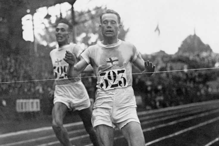 Kiállítják a futólegenda aranyérmeit