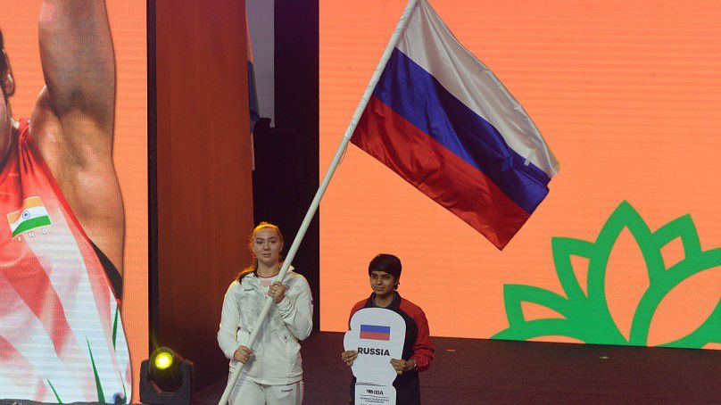 Hosszú idő után ez az első olyan nagy torna, ahol az oroszok saját zászlóval és himnusszal versenyezhetnek