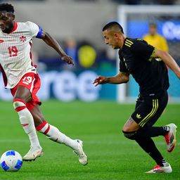 Súlyos veszteség a Bayern Münchennek, a kezdőjátékos keresztszalagja elszakadt