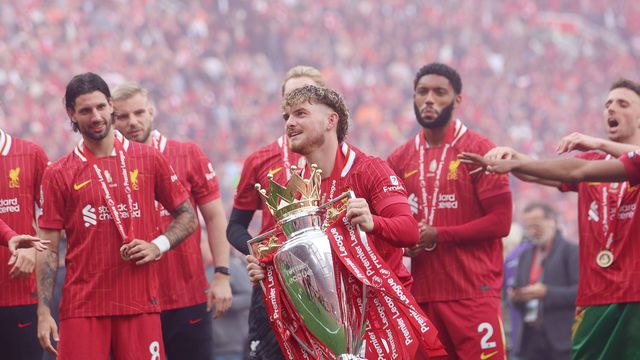 A Liverpool szurkolói Angliában és Thaiföldön is buliztak