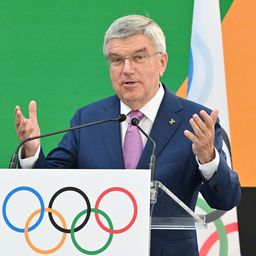 Az orosz és fehérorosz versenyzők részvételéről kérdezték Bachot