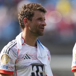 Thomas Müller odaszólt a fiataloknak
