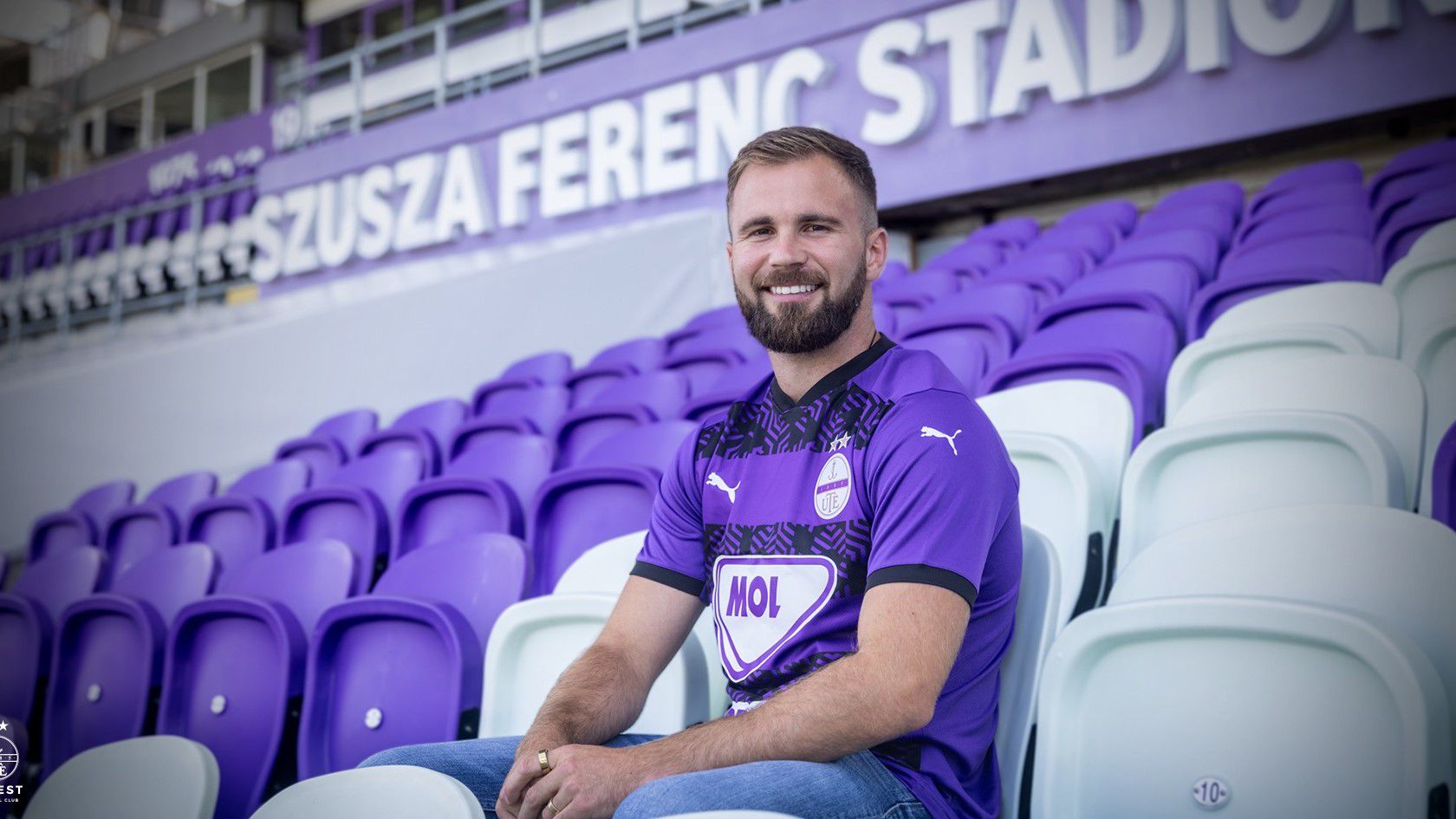 Az Újpest mezét már felpróbálta Fran Brodic, aki – ha megfelel az orvosi vizsgálaton –, az NB I-ben is bizonyíthat. (Fotó: ujpestfc.hu)