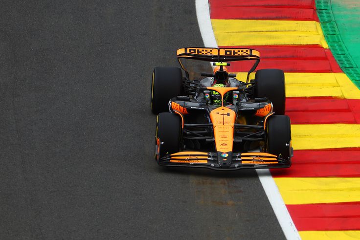 F1-hírek: McLaren egy-kettő a Belga Nagydíj második szabadedzésén