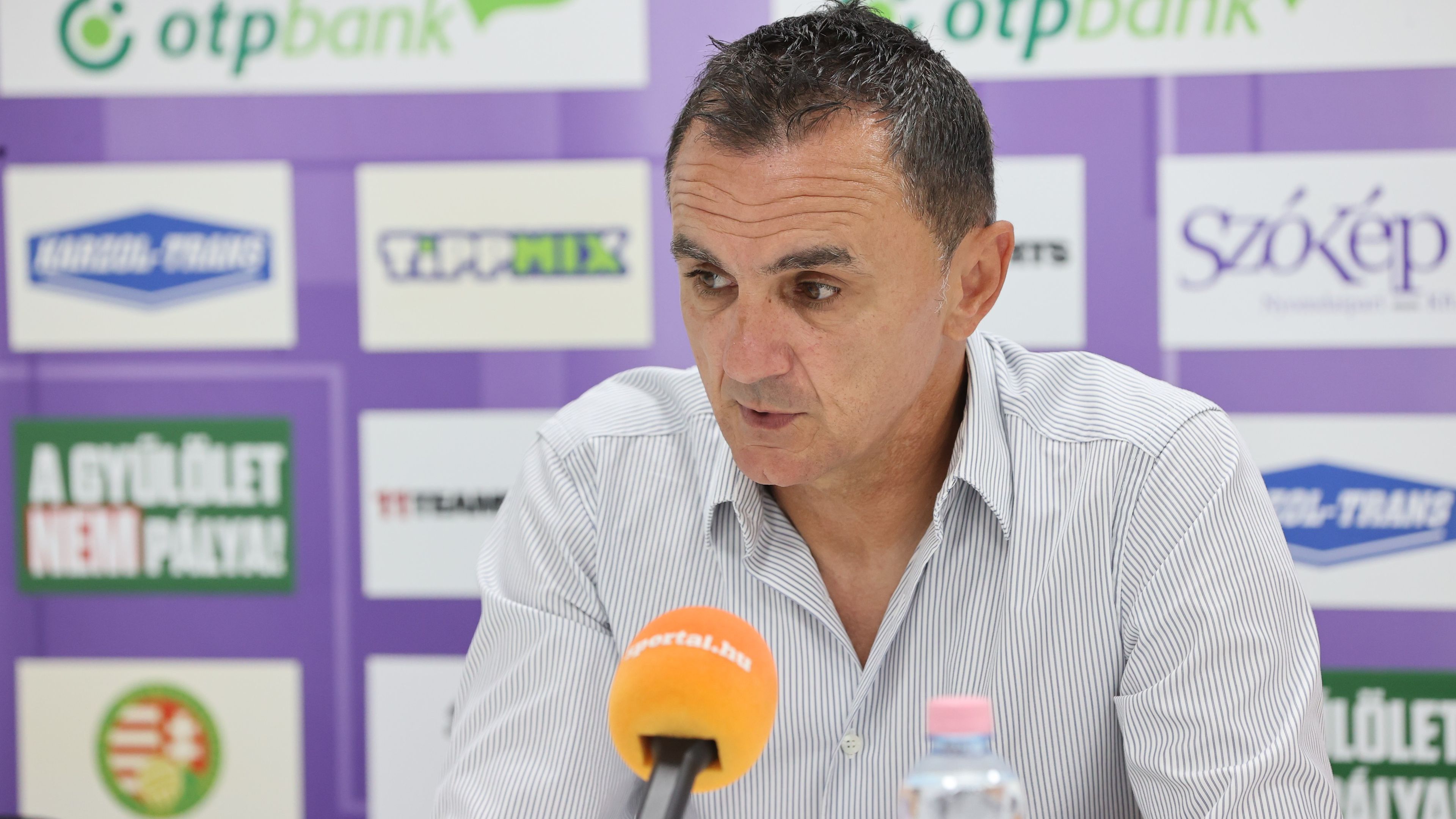 Kritikusan, de reálisan értékelte csapata Zalaegerszeg elleni teljesítményét az Újpest szakvezetője. (Fotó: Fuszek Gábor)