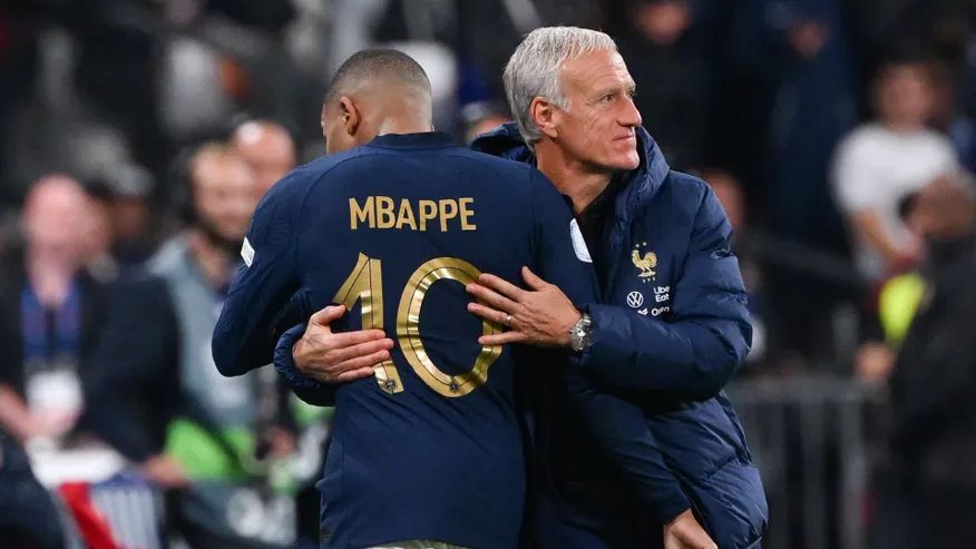 „Nem csinálhat ő mindent!” – Deschamps nem aggódik Mbappé miatt