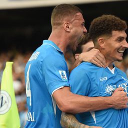 Szűk győzelem a Lecce ellen, sorozatban negyedik bajnokiján nyert az éllovas Napoli