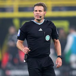 Súlyosan megsérült a Bundesliga csúcstartója – videóval