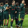 A Liverpool majdnem elszórakozta előnyét, de végül legyőzte az Aston Villát