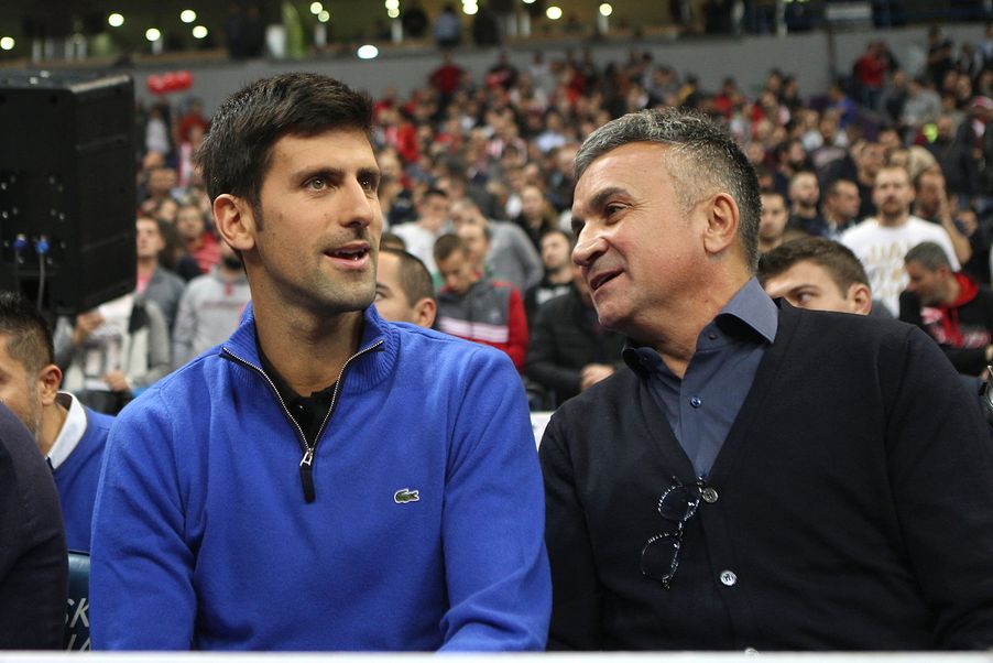 Djokovics az elődöntőben nem számíthatott édesapja, Szrdjan támogatására /Fotó: Getty Images