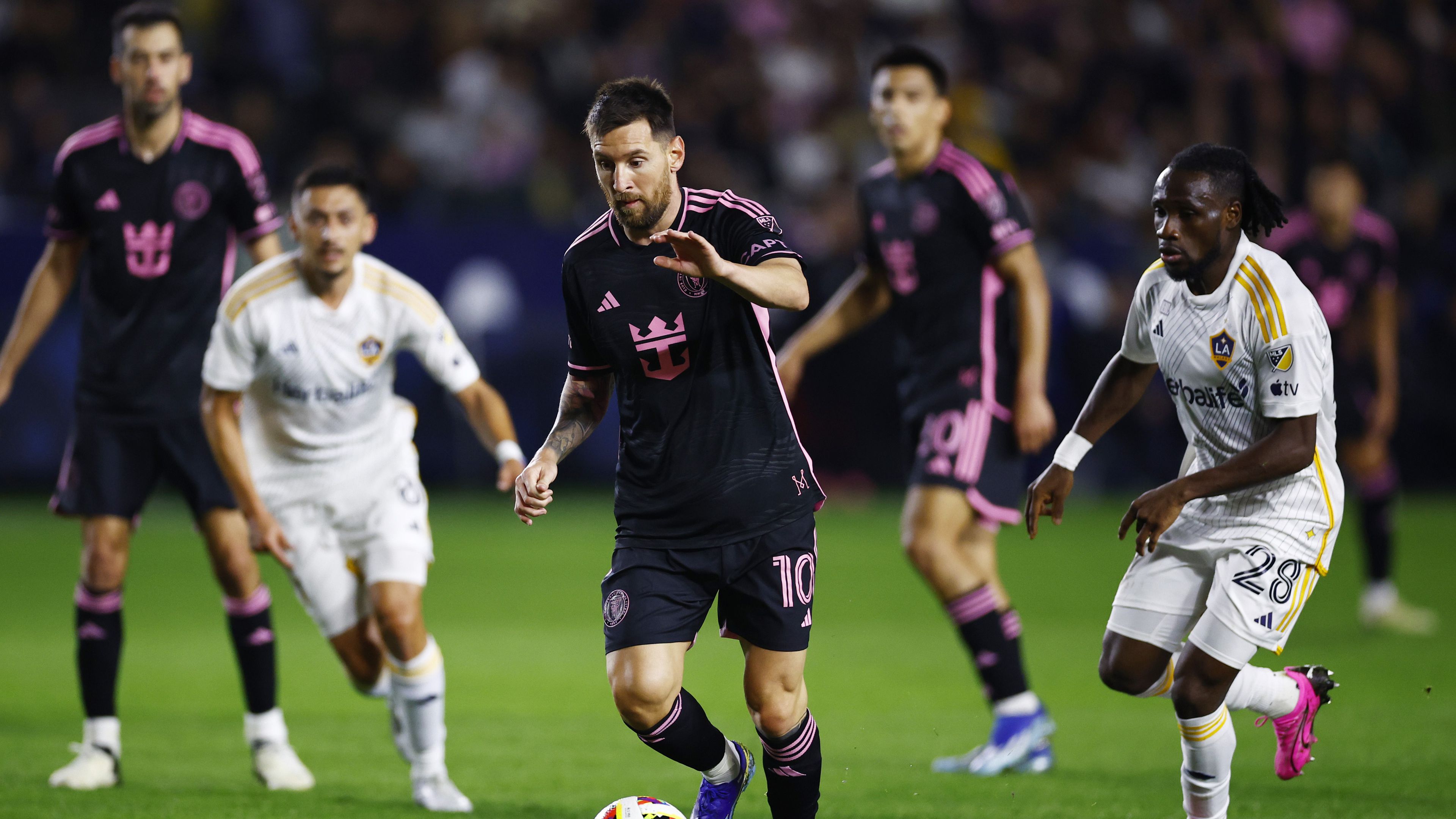 „Csak szerencse volt” – a Fradi korábbi játékosa Messi góljáról