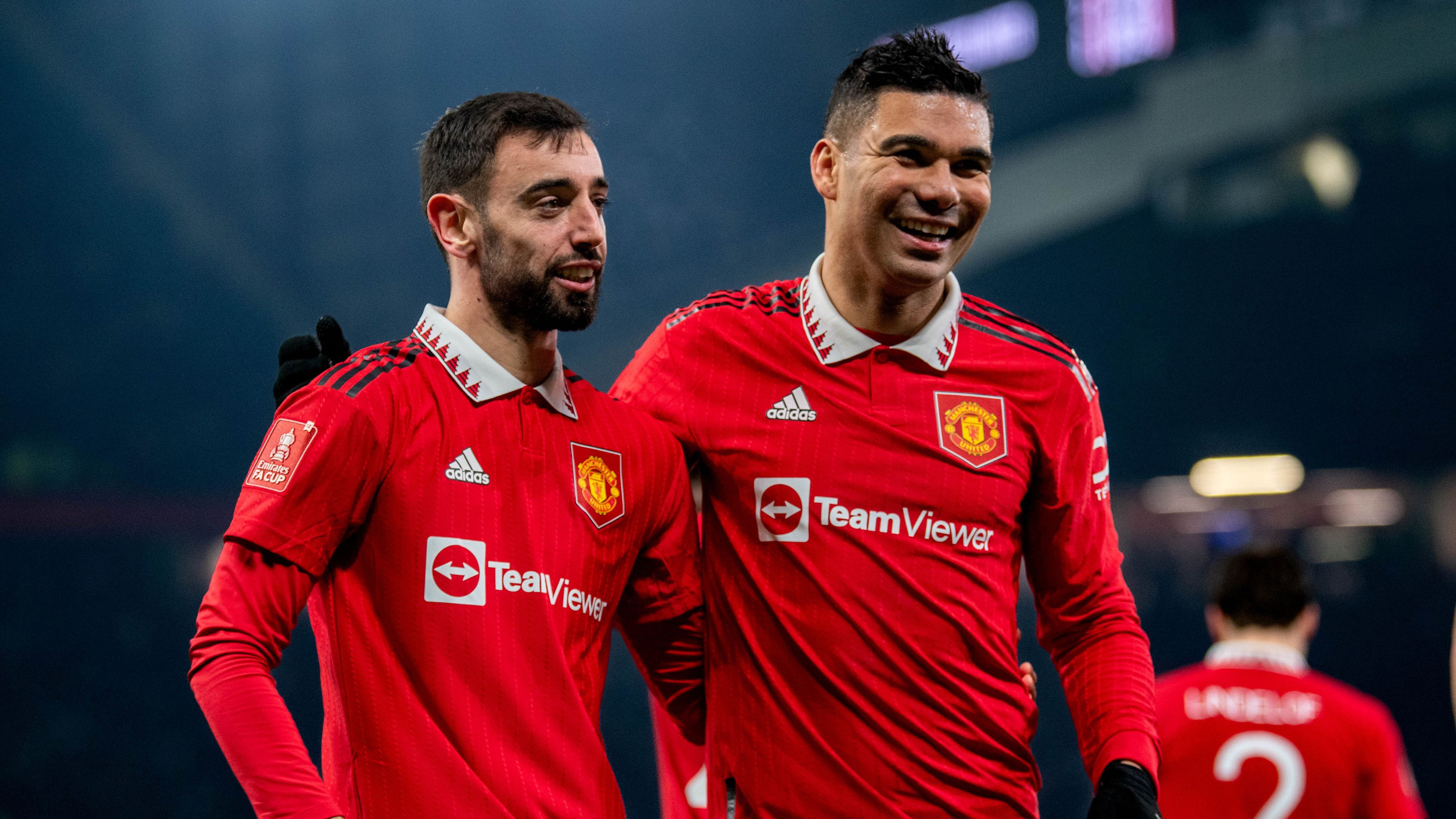 Casemiro (jobbra) máris továbbállhat a Manchester Unitedtől